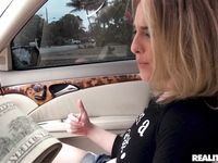 Bonnie Grey - Street Blowjobs