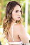 Quinn Wilde - Tushy