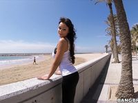 Patty Michova - Public Bang