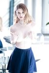 Nadya Nabakova - Sis Loves Me