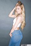 Lyra Law - Tushy