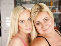Vinna Reed, Pam Pink - Old Young Lesbian Love