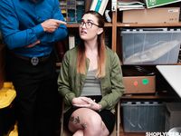 Kat Monroe - Shoplyfter
