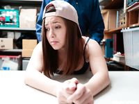 Hayden Hennesy - Shoplyfter