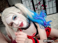 Emilia Song - Strokies