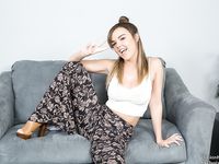 Dillion Harper - The Wonderful Hitachi And Me