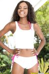 Destinee Jackson - Round and Brown - Photo #1