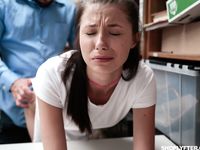 Carolina Sweets - Shoplyfter