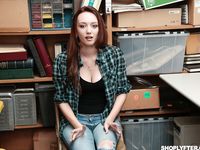 Avery Stone - Shoplyfter