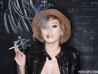 Aubrey Luna - Smoking Anal Solo