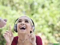 Aaliyah Hadid - The Real Workout