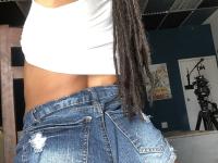 Dirty ebony Kira Noir exposes her amazing ass and slim figure in a solo - Photo #3