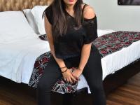 Voluptuous Latina chick showing her big ass and boobs in superb solo action - Photo #5