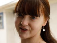 Sexy amateur Daisy Wensday strips totally naked in a playful bedroom solo - Photo #3