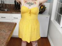 Chubby Adora Bell takes off her yellow dress & spreads her hairy cunt up close - Photo #1