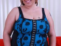 Fat girl Elizabeth Rollings exposes her big tits, sucks a dick & gets a facial - Photo #1