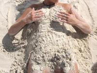 Adorable babe Amy Lee and her blonde friend pose and suck a dick on the beach - Photo #5