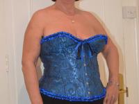 Overweight granny Phillipas Ladies undoes her bustier during solo action - Photo #3