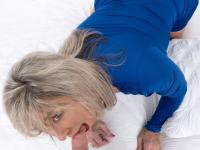 Granny Lacey West ends hardcore anal sex with a cumshot on her big ass - Photo #5
