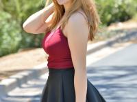 Pantyless amateur beauty Lindsey stripping and jogging nude in public - Photo #1