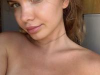 Sexy OnlyFans cam model shows off her beautiful petite body in bikinis - Photo #2