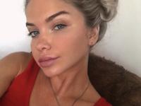 Sexy OnlyFans cam model shows off her beautiful petite body in bikinis - Photo #9