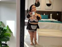 Fat Latina girl hits upon great solo poses upon her bed in sexy lingerie - Photo #7