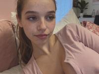Cute teen displays her perfect tits and snatch while taking selfies - Photo #2