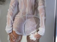 Busty Colombian cougar Ariella Ferrera enjoying wet solo action in the shower - Photo #4