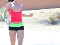Sweet amateur teen Randi gets nude while jogging and poses at home - Photo #3