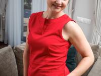 Mature first timer Anette Harper dildos her twat after drinking some wine - Photo #1