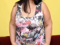 Kinky BBWs Erin Green and Becki Butterfly flaunt their big tits and huge asses - Photo #1