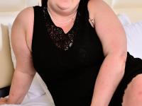 Fat Canadian housewife Nikki Hayze kisses her toy boy before fucking - Photo #2