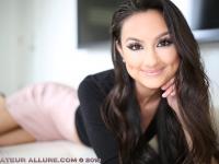 Brunette amateur Eliza Ibarra takes a cumshot in her mouth after a fuck - Photo #3