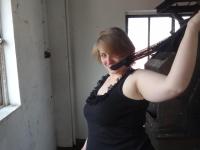 Amateur BBW Fr Lizzy plays with her natural boobs before showing her big ass - Photo #16