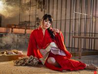 Japanese female Sakura Kurokawa is suspended from the ceiling by rope - Photo #5
