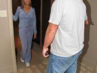Blonde chick Naughty Allie seduces her guy while he's watching TV - Photo #2