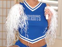 Amateur teen cheerleader Bree Olson shows her fantastic boobs in a solo - Photo #3