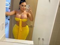Hot Latina girl shows her huge tits and big ass in public and private locations - Photo #2