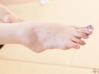 Japanese woman exposes her feet with blue nail polish while masturbating - Photo #16