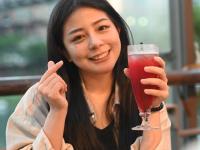 Asian teen Song Yuchuan gets her twat filled in lingerie after a city walk - Photo #7