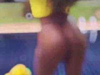 Amateur Latina Luana flaunts her incredibly round bubble butt on the beach - Photo #3