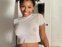 Ebony amateur flaunts her big booty while wearing her hair in a puff - Photo #1