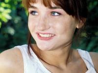 Slutty MILF Sandra Kay rubs her pussy before getting a raunchy DP in the park - Photo #3
