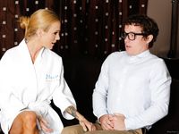 Sarah Jessie - Nuru Massage