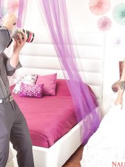 Noelle Easton - Naughty Weddings
