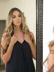 Mona Wales, Allie Eve Knox - Mommy's Girl