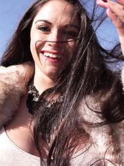 Marta La Croft -  Public Pick Ups