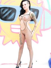 Lola Luscious - Tattooed Anal Sluts #03