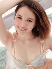 Laura Lynn - MetArt